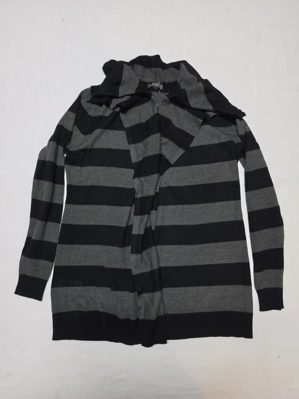 Eddie Bauer Women’s M Flightplan Cardigan Sweater Black Gray Striped Open Front